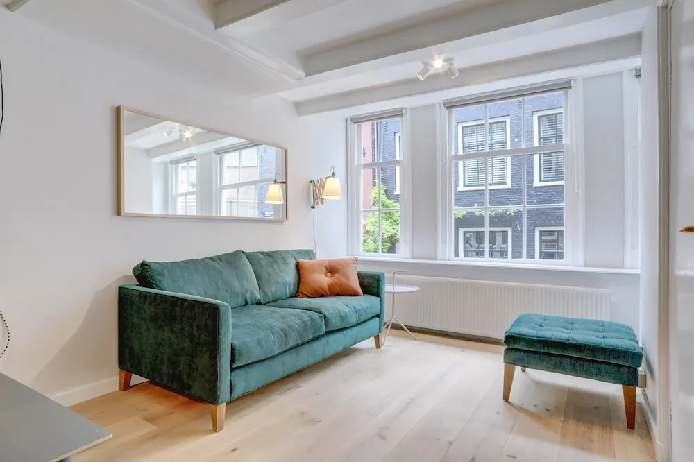 Beautiful Jordaan Studio