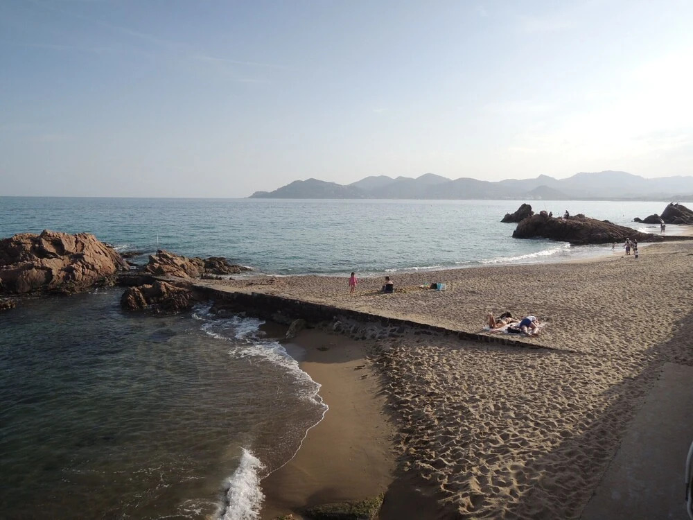 CANNES CROISETTE Sea & Sky