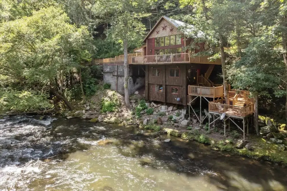 Hideaway at the River by Beyond Expectations