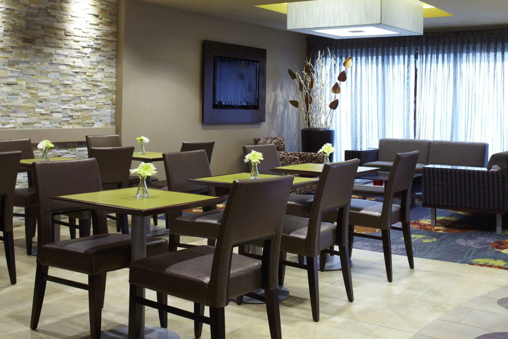 Courtyard by Marriott Buffalo Amherst/University