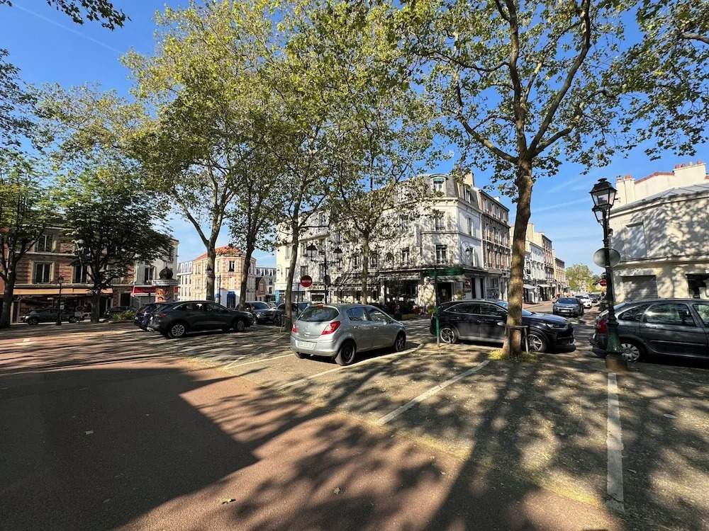 Hotel Paris Vesinet-LogisHotels et Domaine Evenementiel