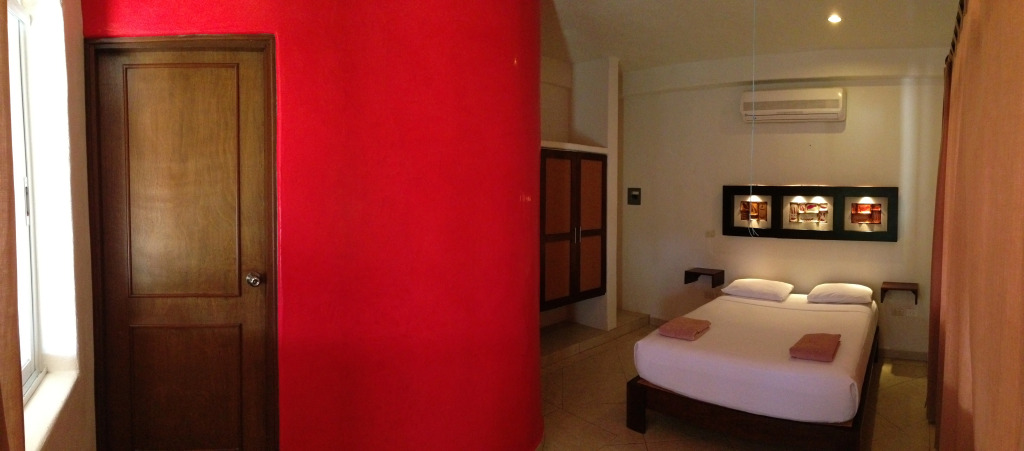 El Hotelito