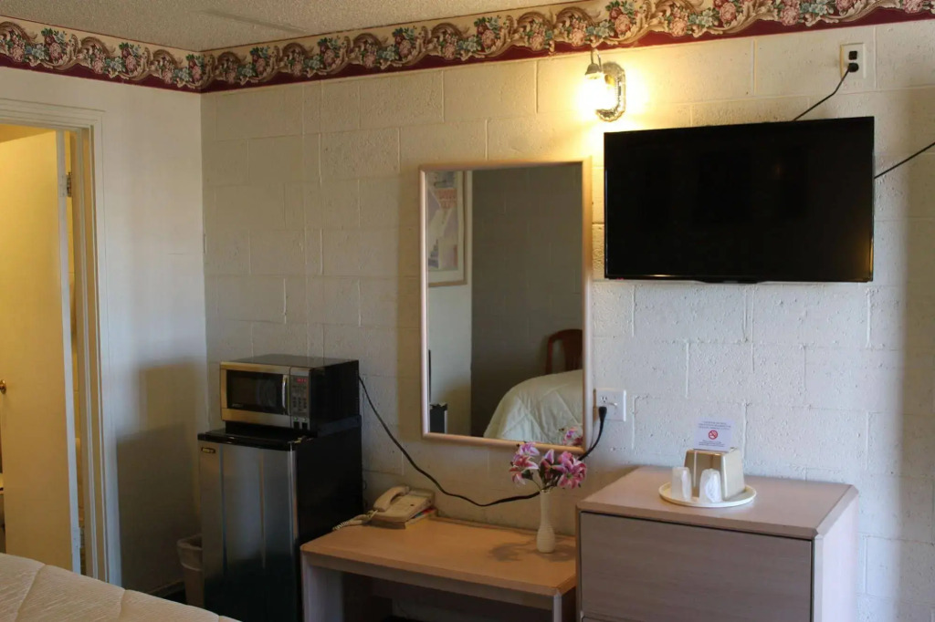 Century 21 Motel