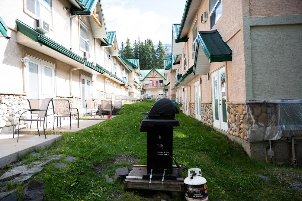 banff woods lodge