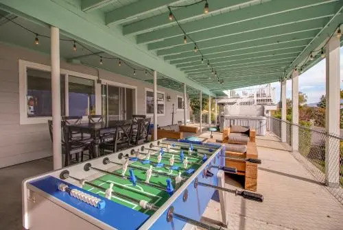 Lakefront Getaway
