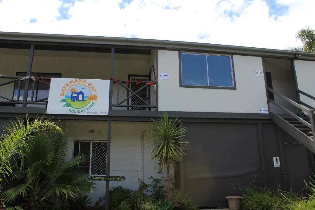 Batemans Bay Holiday Park & Hostel