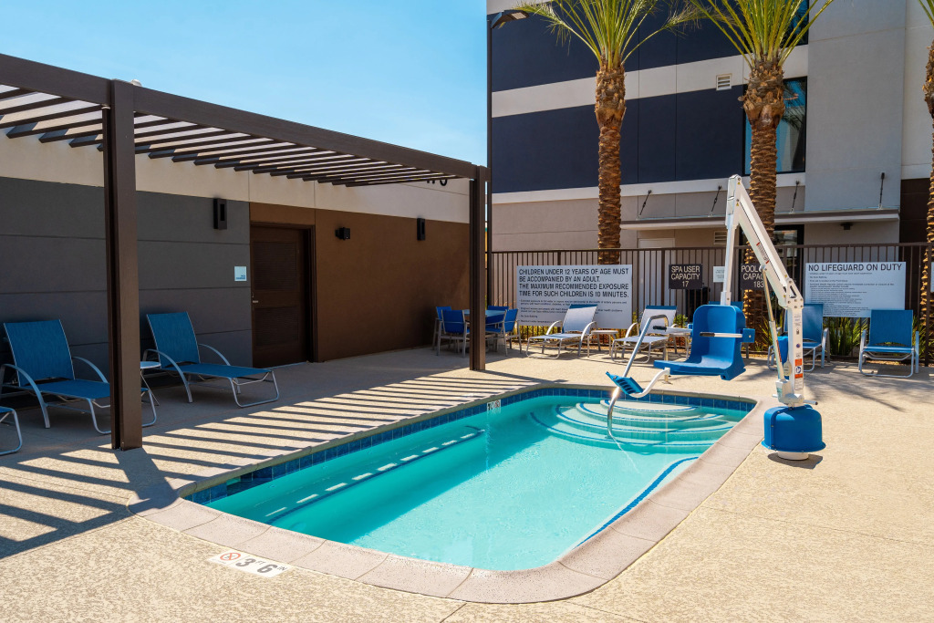 Holiday Inn Express & Suites Las Vegas - E Tropicana by IHG