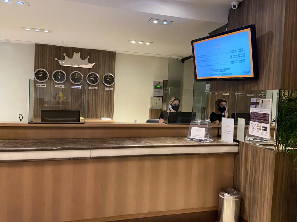Monaco Hotel & Convention By Easy Class