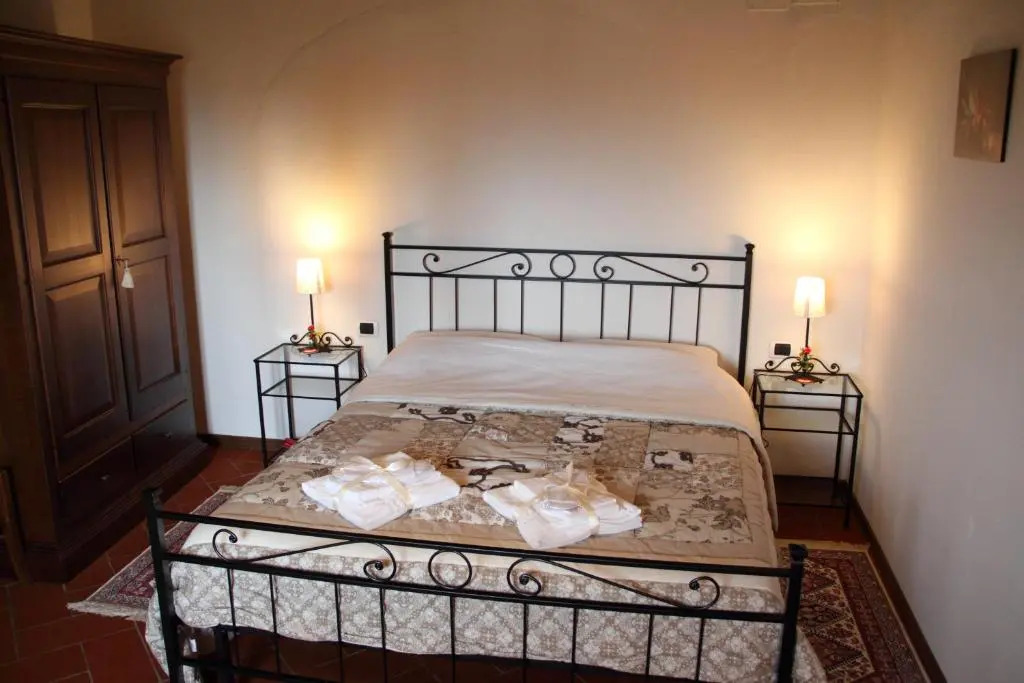 Podere Fichereto Tuscany Apartment in Florence countryside