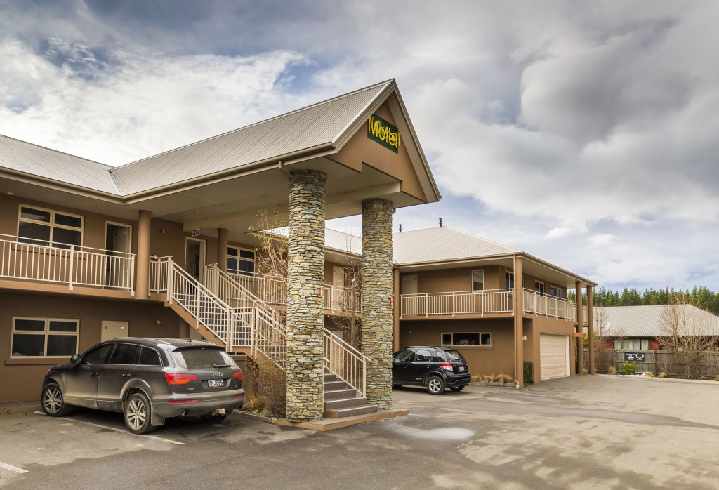 Hot Springs Motor Lodge