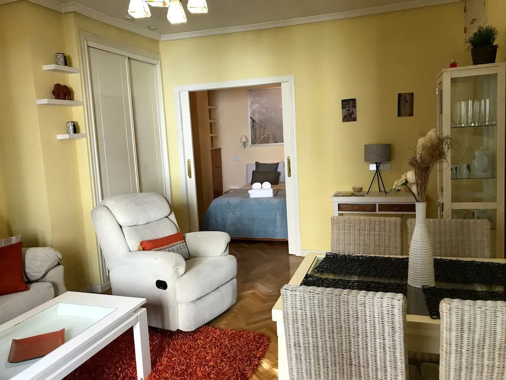 Stay at Home Madrid Apartments V