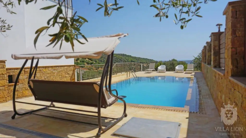 Villa Lion