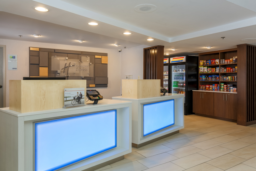 Holiday Inn Express Milwaukee - West Medical Center by IHG