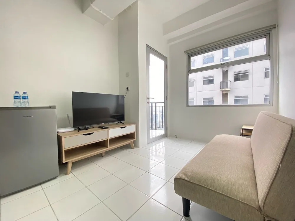 Spacious 1Br at Grand Asia Afrika by Travelio