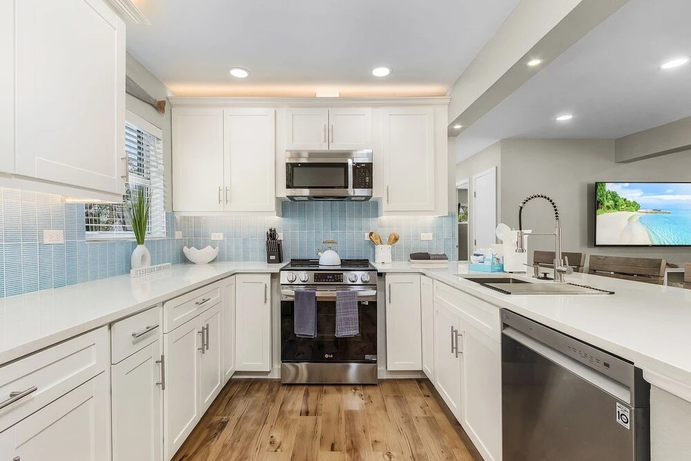 Beach Haven - 240 Virginia Ave - Bogo24 4 Bedroom Home by RedAwning, Fort Myers Beach