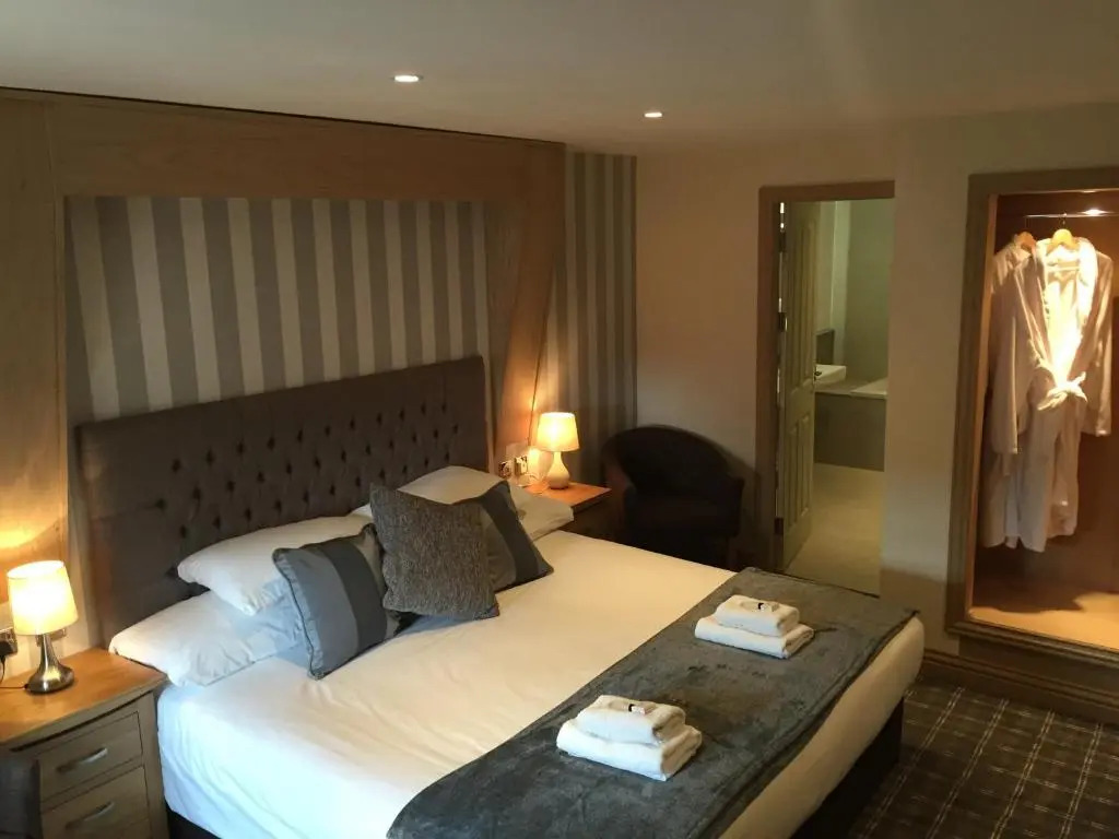 Nithsdale Hotel