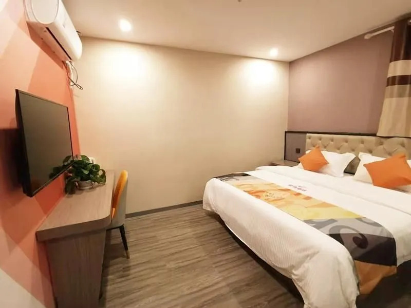 Shell Hotel Shanghai Jinshan Wanda Plaza