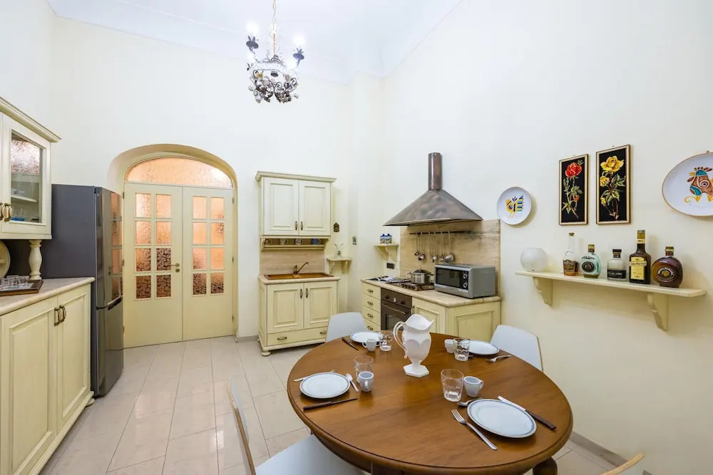 Homely City Apartment by Wonderful Italy