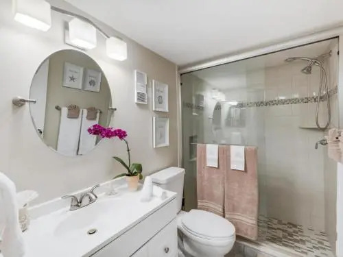 Ocean Village Capstan 813