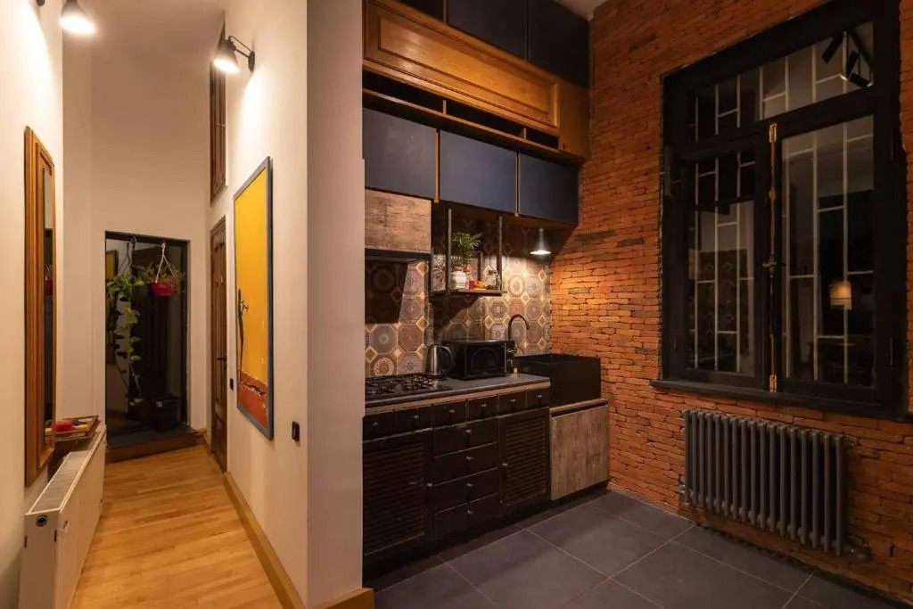 Wehost apartment with Fireplace