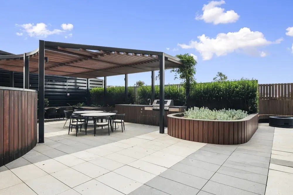 High-rise 3-bed Apartment With Premium Amenities