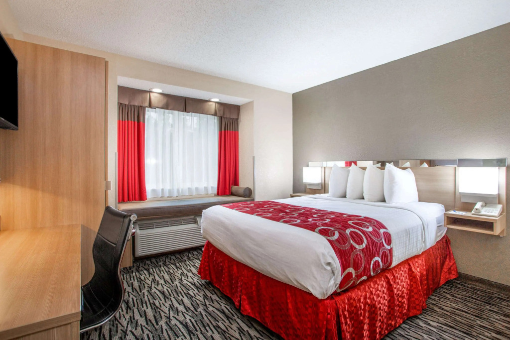 Microtel Inn & Suites by Wyndham Charleston