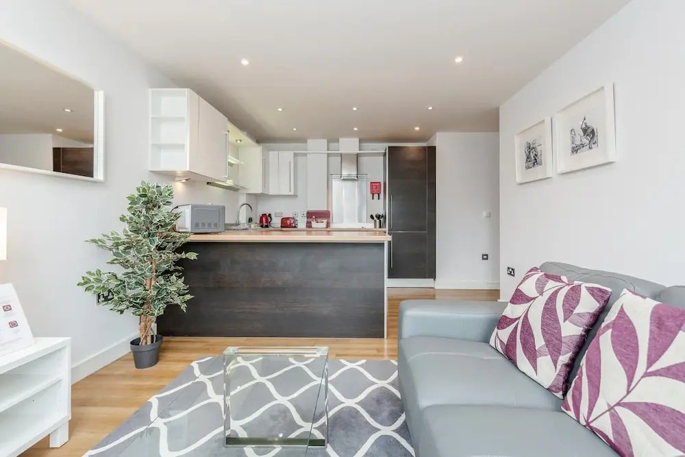 Roomspace Serviced Apartments - Abbots Yard