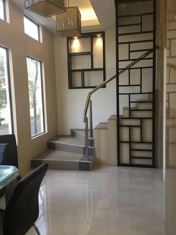 Mambaling Pension House - 2