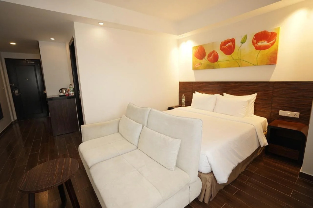 Sandals Lily Hotel