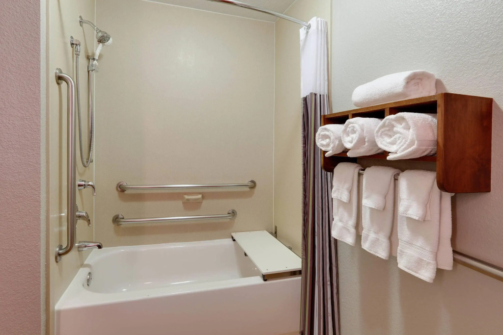 La Quinta by Wyndham Dallas Love Field