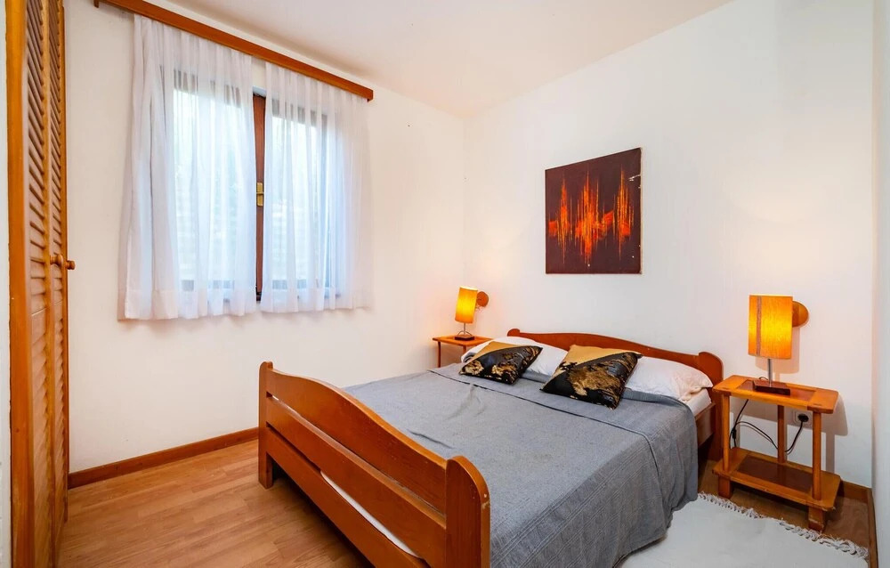 Awesome Apartment in Zdrelac With 3 Bedrooms, Wifi and Outdoor Swimming Pool