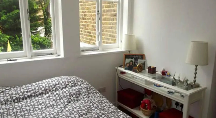 FG Property - Notting Hill, Chesterton Road, Gr. Floor