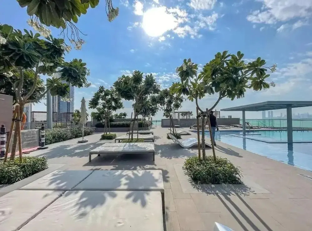 Aya - Outstanding 1BR Apartment With Amazing Creek Views