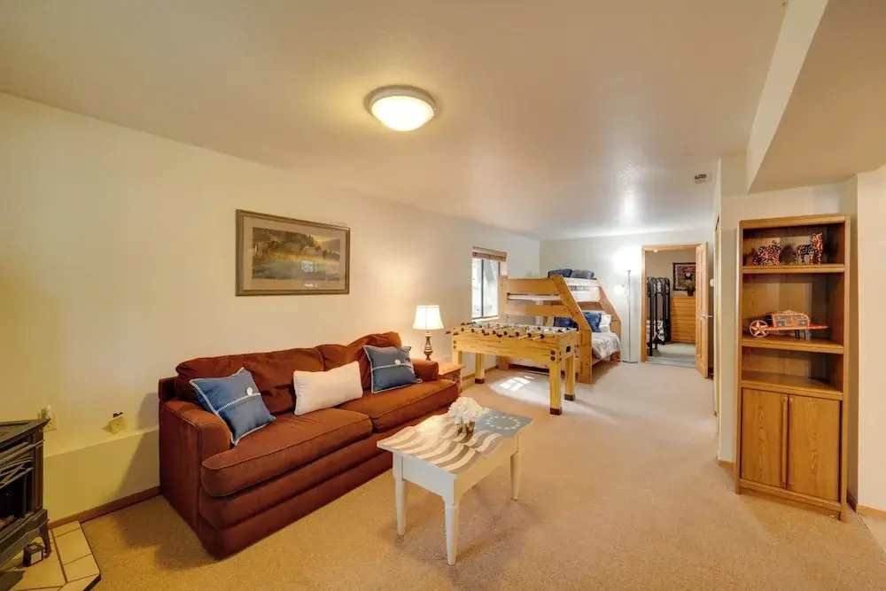 Truckee Home w/ Private Hot Tub on a Golf Course