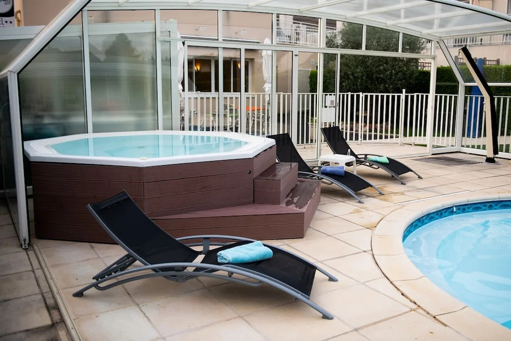 Logis Hotel Restaurant LEscapade