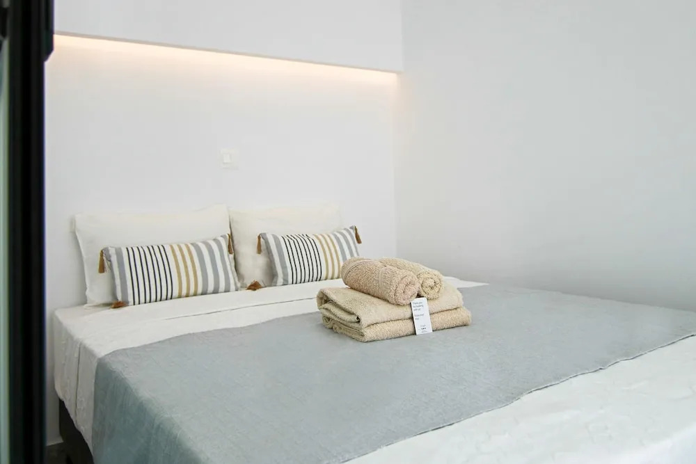 Phaedrus Living: Seaside Luxury Flat Athina 113