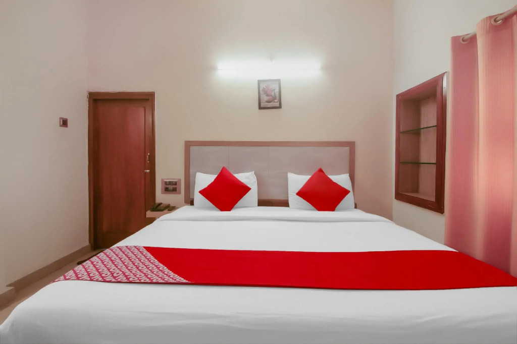 OYO Flagship 32997 Hotel Kaveri Bed & Breakfast
