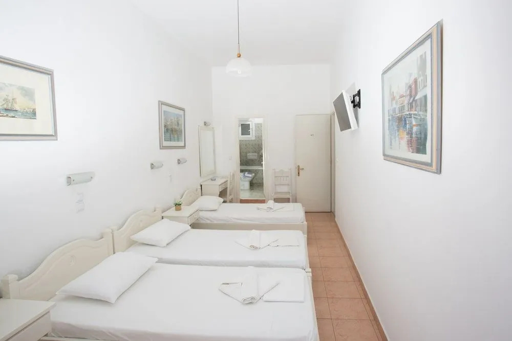 Louiza Hotel