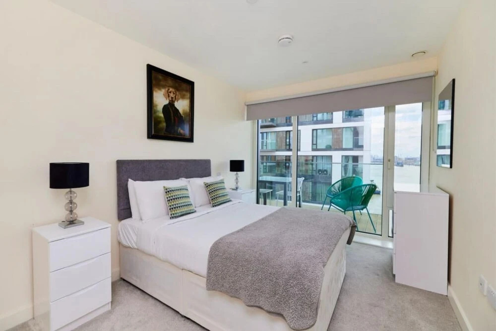 The River Thames Wonder - Tempting 2bdr Flat With Balcony
