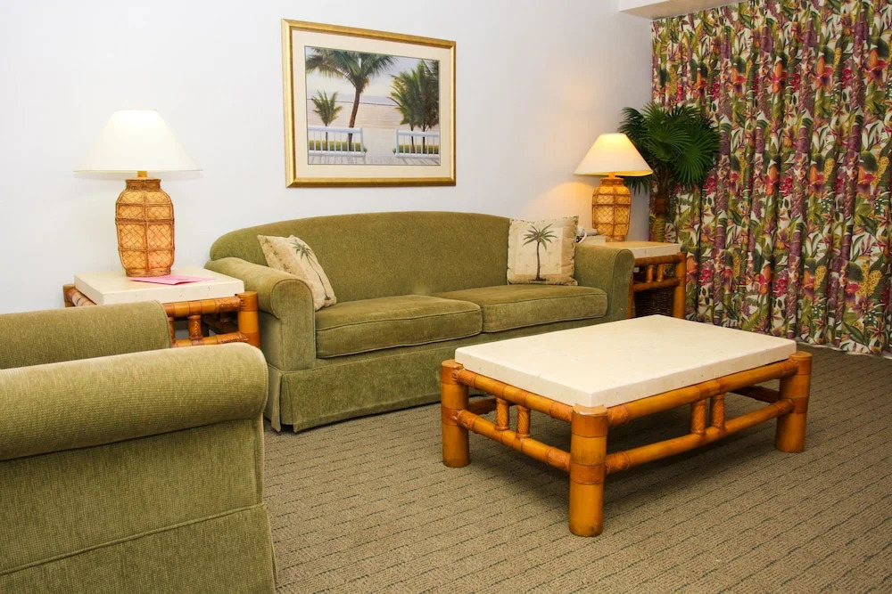 Castaways Resort and Suites