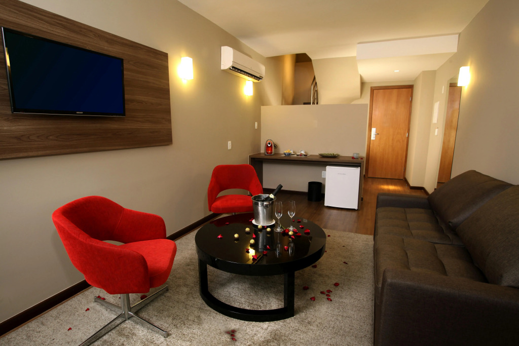BH Raja Hotel
