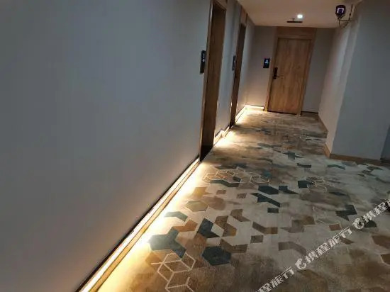 Tianyi Business Hotel
