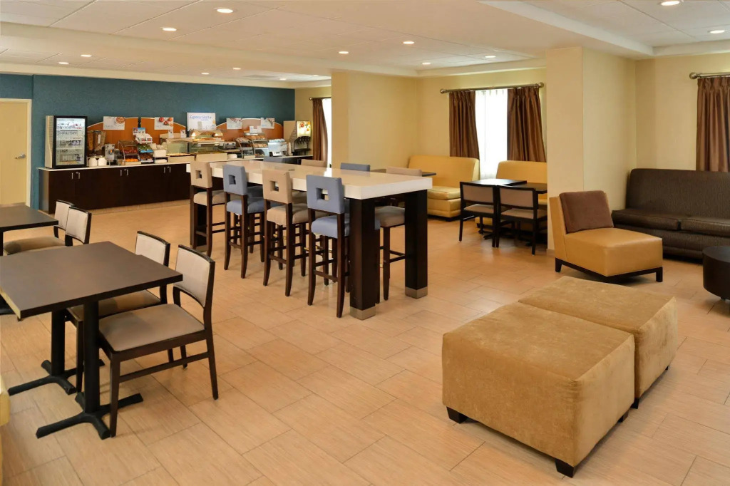 Holiday Inn Express & Suites Peekskill-Lower Hudson Valley by IHG