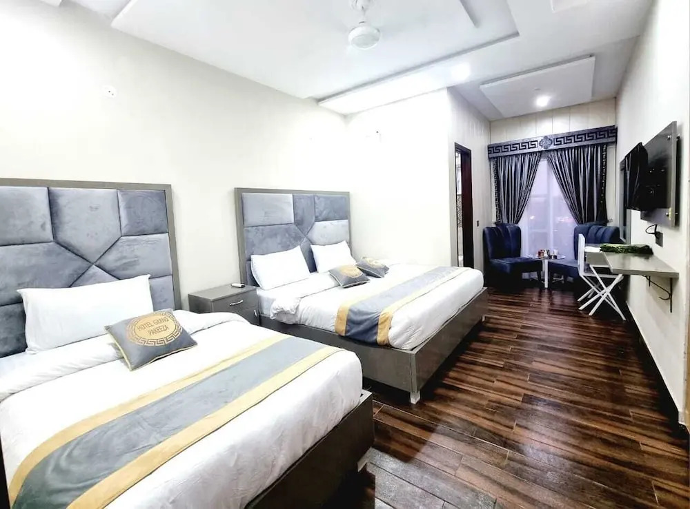 Hotel Grand Pakeeza