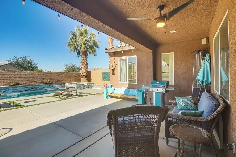 Indio Oasis w/ Heated Saltwater Pool + Hot Tub!