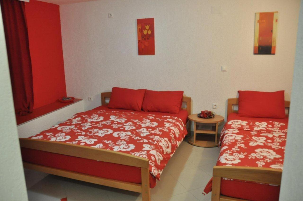 Nasteski Guest Rooms