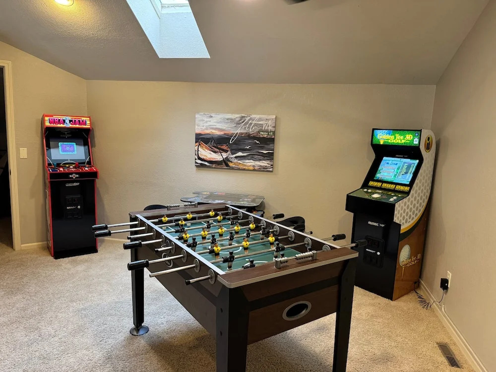Pr66-8 4 Bedroom Condo
