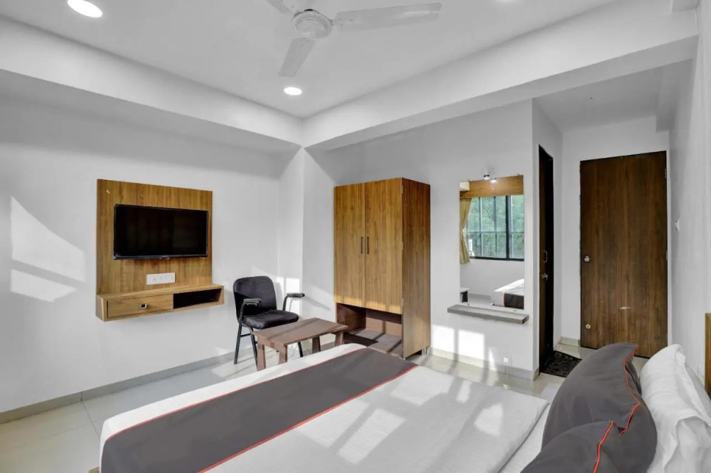 Hotel Royal Mansion, Gandhinagar