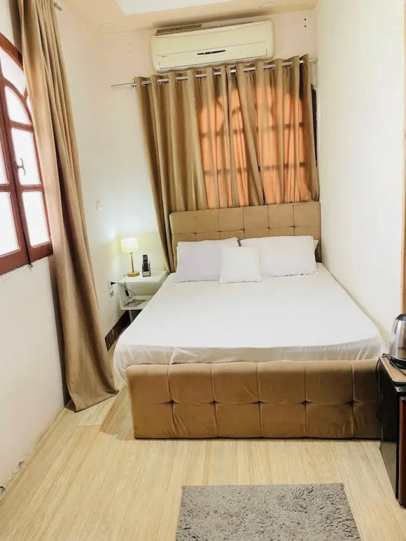 The King Narmar Hotel