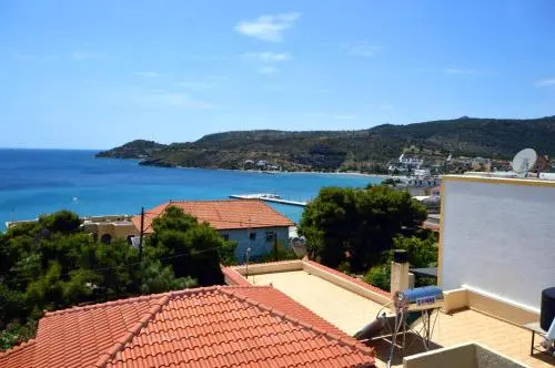 Yiannis Studios